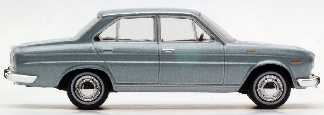 Amazon | トミカ リミテッドビンテージ LV-95c セドリック